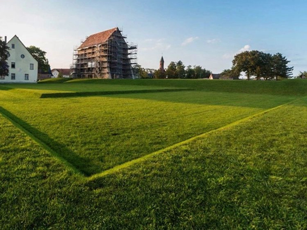 1683177451148583.jpg 草坪7_副本.jpg